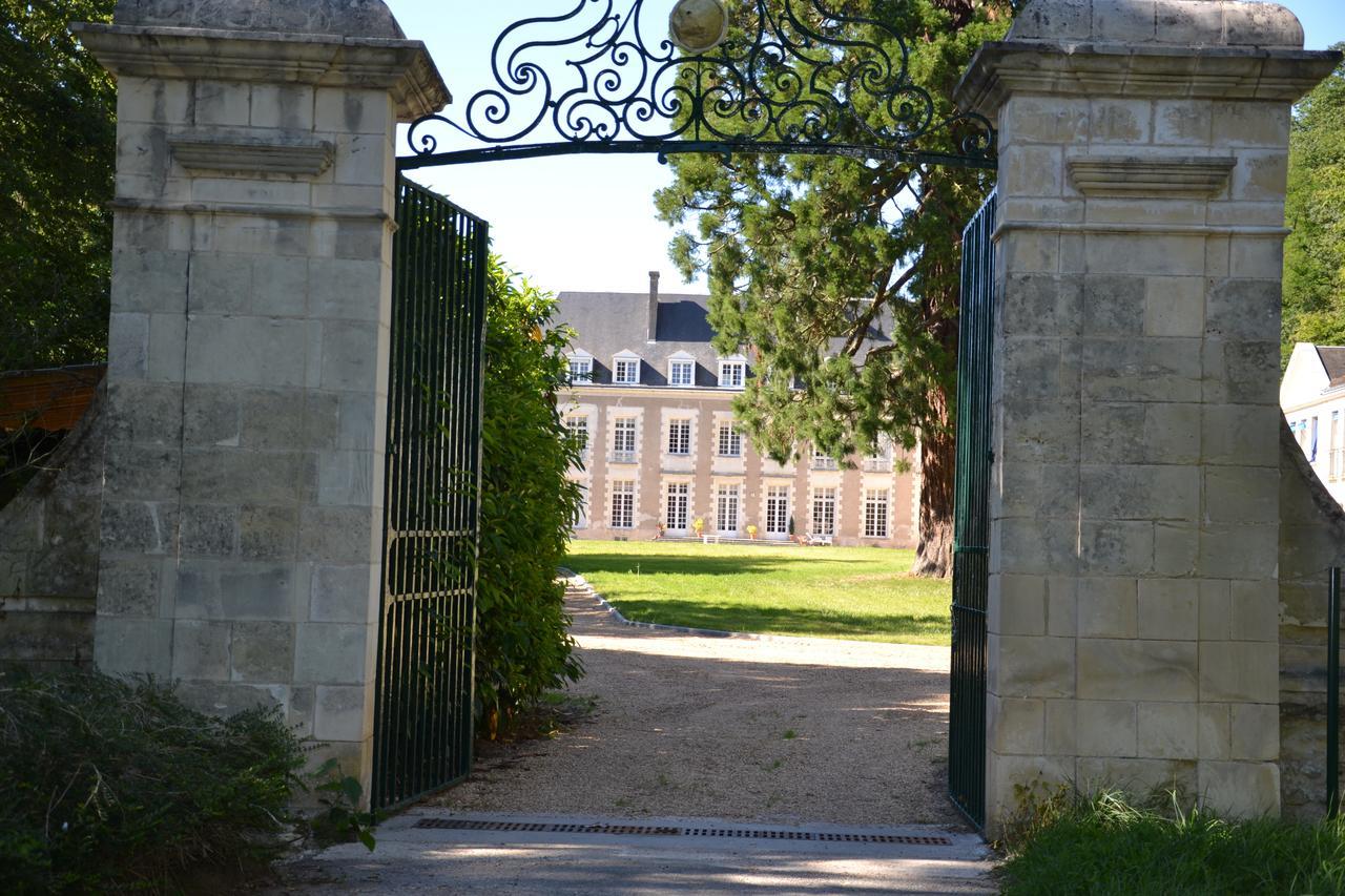 Chateau De Saint Ouen Les Vignes Екстериор снимка